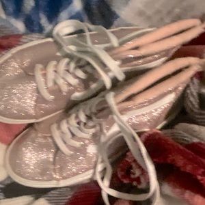 Hi I’m new here I want to sell stuff the stuff I don’t need hope u like